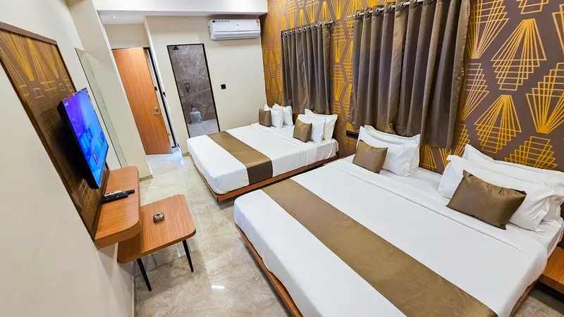 Hotel Nova Sky, Rajkot (2)